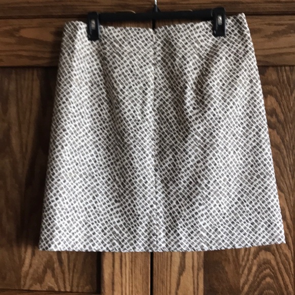 Loft NWT SKIRT SIZE 6 - Picture 10 of 10